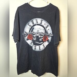 Men's Guns N Roses Not In This Lifetime Tour T-shirt, Size Large